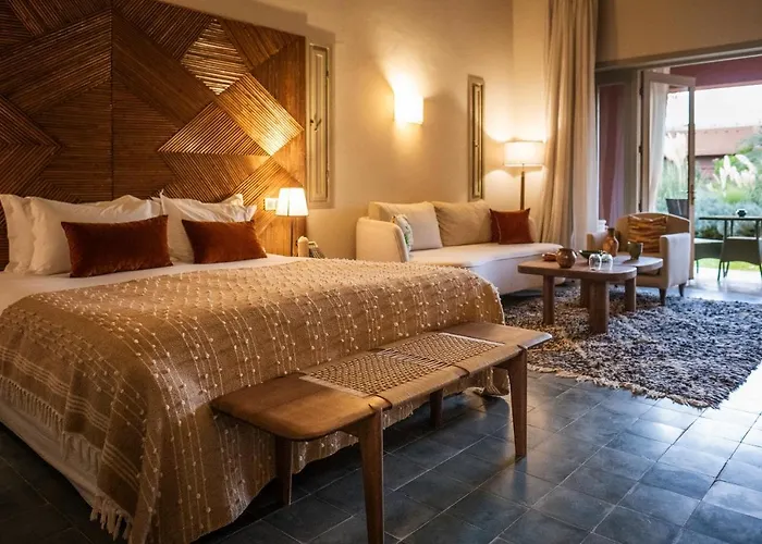 Hotel Boutique Des Remparts & Aigues-Mortes