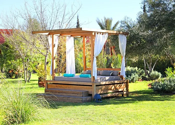 Boutique Des Remparts & 5*