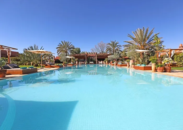Boutique Des Remparts & 5* Aigues-Mortes