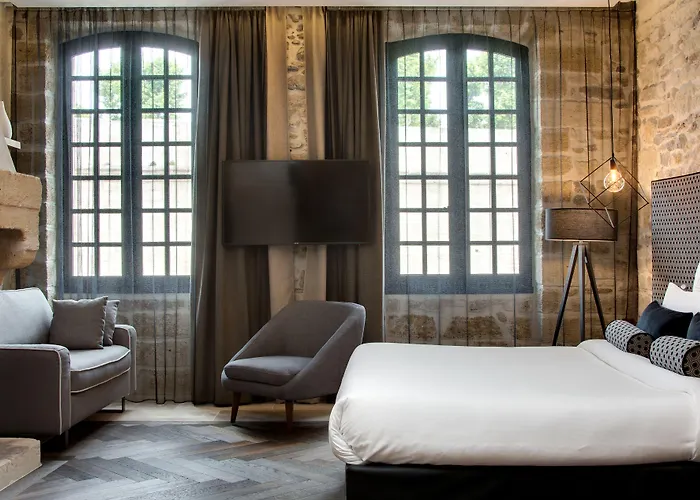 Boutique Des Remparts & 5*