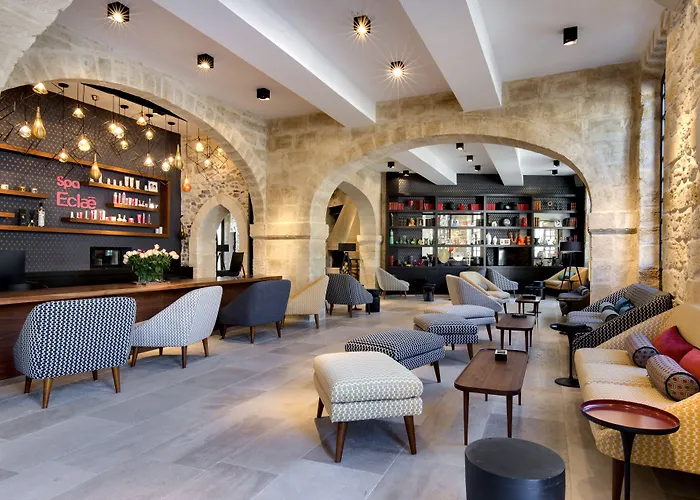 Hotel Boutique Des Remparts & Aigues-Mortes
