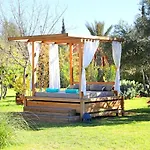 Boutique Des Remparts&spa 5*