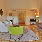 Boutique Des Remparts&spa 5* Aigues-Mortes