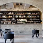 Boutique Des Remparts&spa 5*