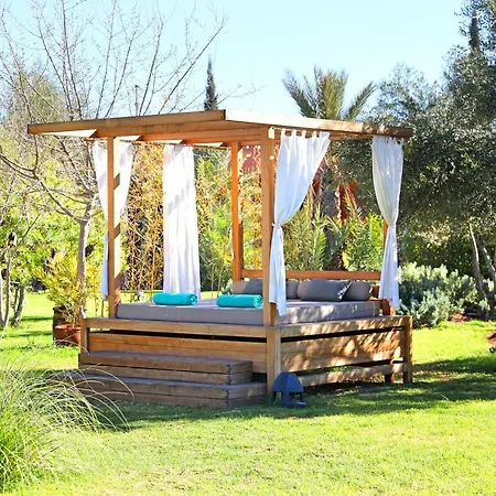 Boutique Des Remparts & 5*