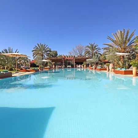 Boutique Des Remparts & 5* Aigues-Mortes
