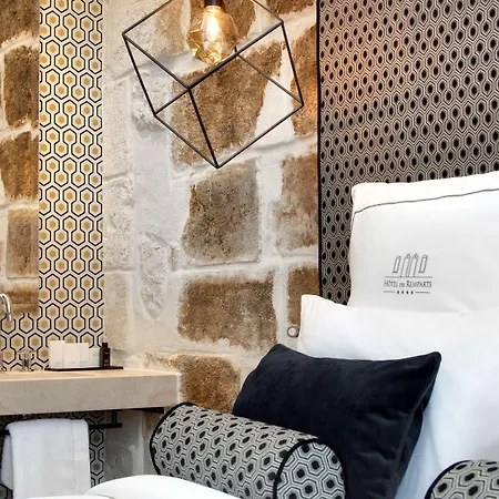 Hotel Boutique Des Remparts & 5*