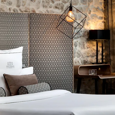 Boutique Des Remparts & 5*