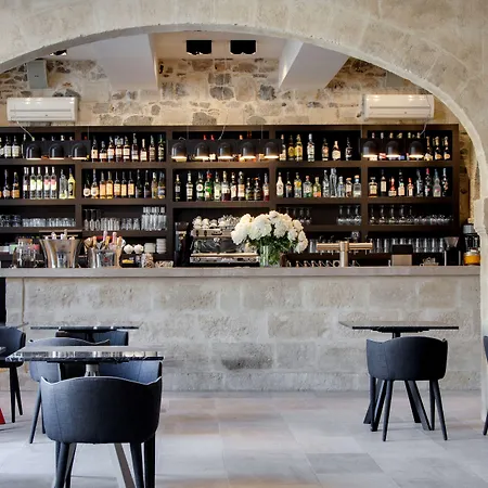 Boutique Des Remparts & 5*