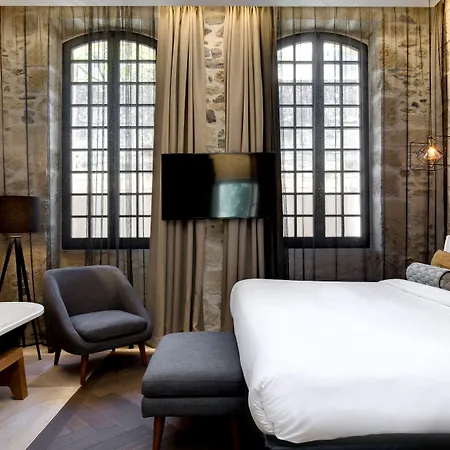 Boutique Des Remparts & 5*