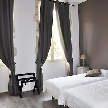 Boutique Des Remparts & Отель Эг-Морт