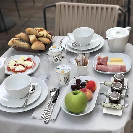 Boutique Des Remparts & Hotel 5*