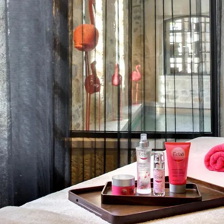 Boutique Des Remparts & Hotel