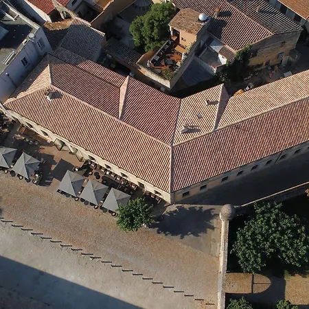 Hotel Boutique Des Remparts & Aigues-Mortes